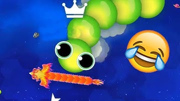 Biggest Snake Dying Like A Noob In Snake.io!