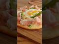 どっち派？「とろ～り卵」vs「王道マルゲリータ」朝焼きたて米粉ピザ🍕