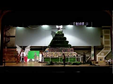 CBC Singing Christmas Tree Setup Time Lapse 2011
