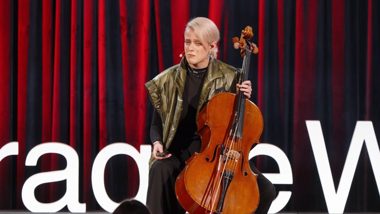 Jak přetavit bolest v krásu | Terezie Kovalová | TEDxPragueWomen