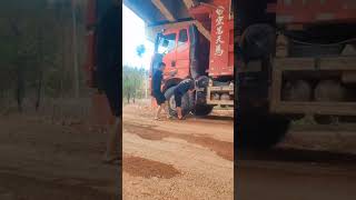 Trucker Life  #Truck #Trucking  #Truckfail #Heavyequipment #トラック #トラック運転手 #Lastkraftwagen