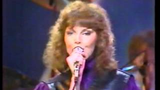 Pat Benatar -Star Chart- "We Live For Love" 1980 chords