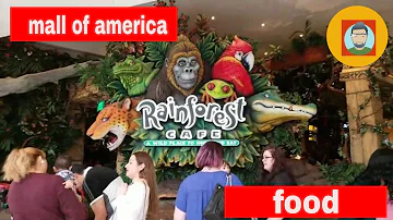 How many restaurants are in the Mall of America?