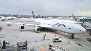 Lufthansa Business Class Boeing 747 8 Upper Deck Frankfurt To Tokyo Youtube