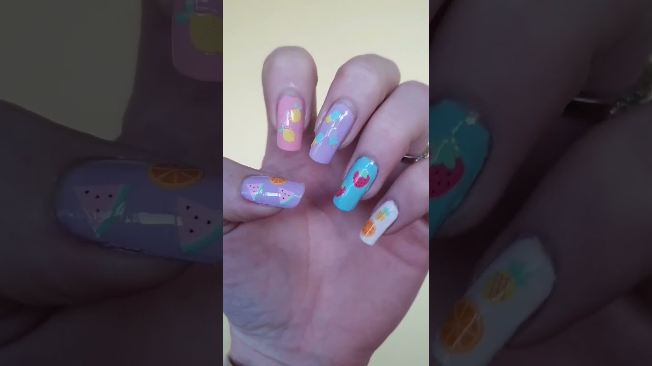 Amazon.com: Colorful Press on Nails Short Square Matte Fake Nails Abstract  Design Glue on Nails Coffin Full Cover Reusable False Nails with Irregular  Line Gray Pattern Acrylic Stick on Nails for Women