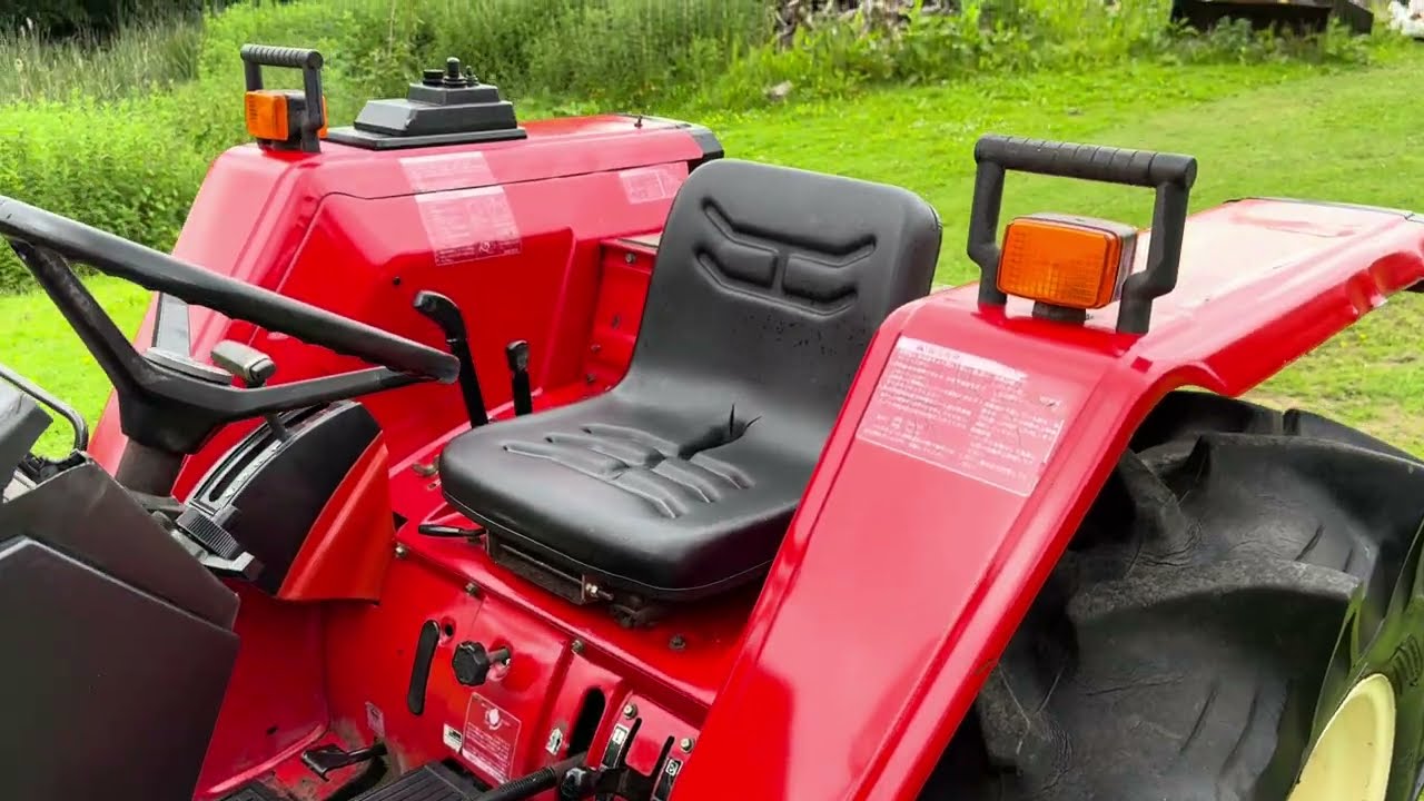 4x4 YANMAR FX26D Compact Tractor