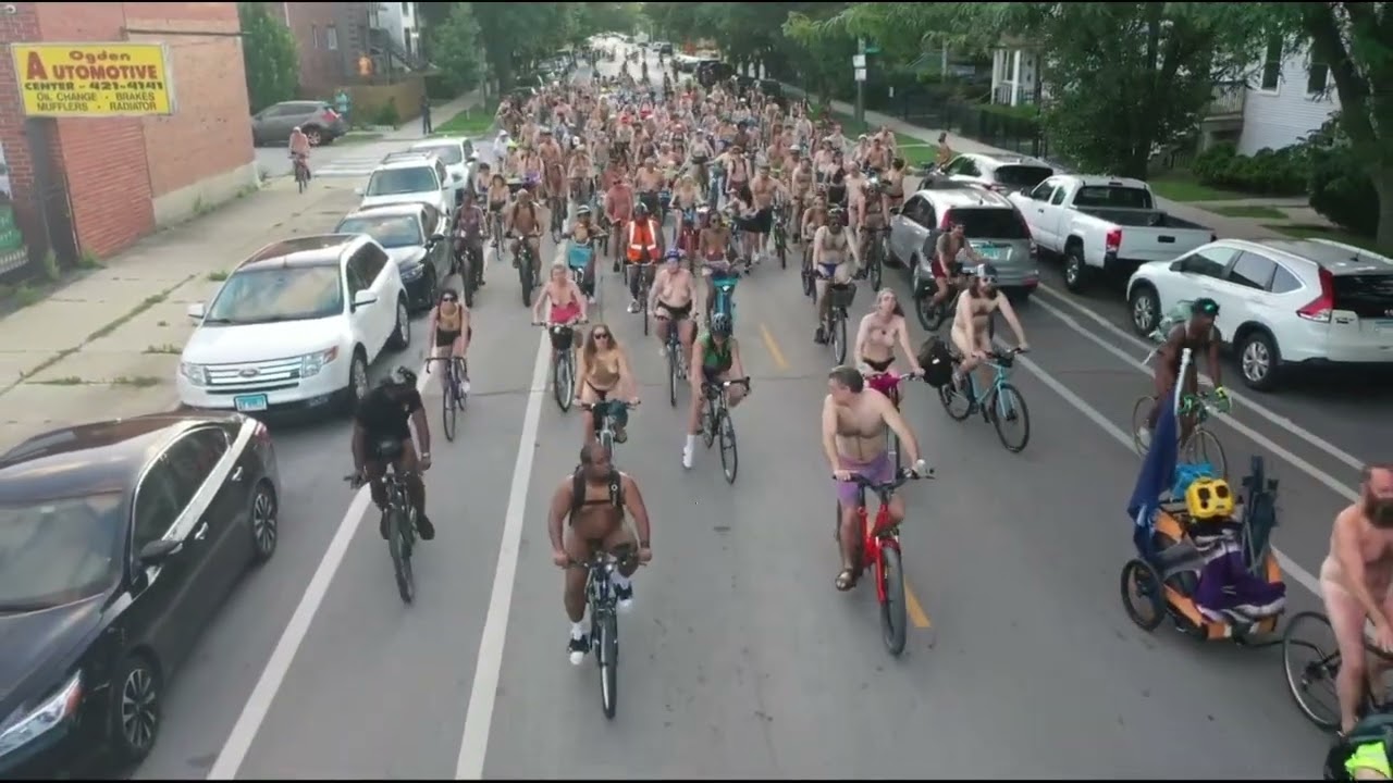 2025 Chicago World Naked Bike Ride compilation Staging, First Stop, Break At Gas Station 