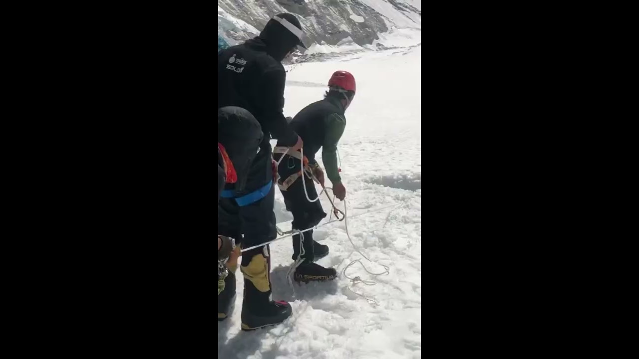 Live Accident In Mount Everest 2019