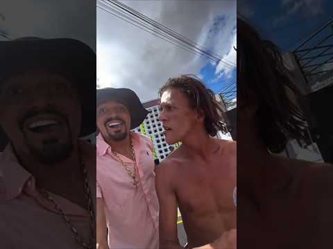 O dançarino cantando