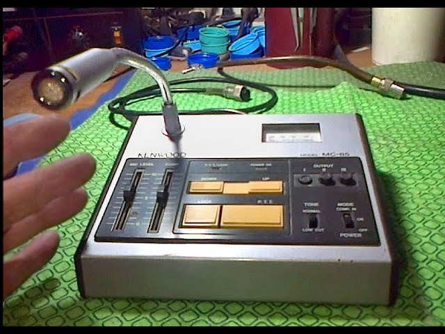 Kenwood MC-85 Microphone Demonstration - YouTube