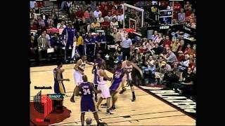 #TBT Arvydas Sabonis Drives By Shaq, Slams On AC Green