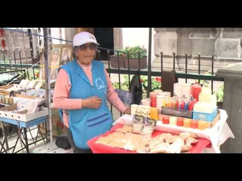 Street vendor in Quito: 43 years of faith and hard work on the streets