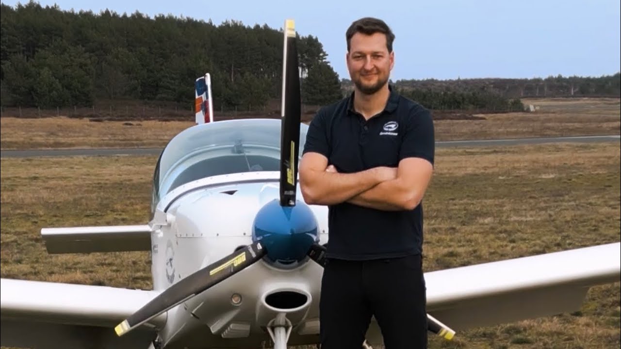 Teamvorstellung Flugschule Hans Grade 👉🏼 Robert Rothe - YouTube