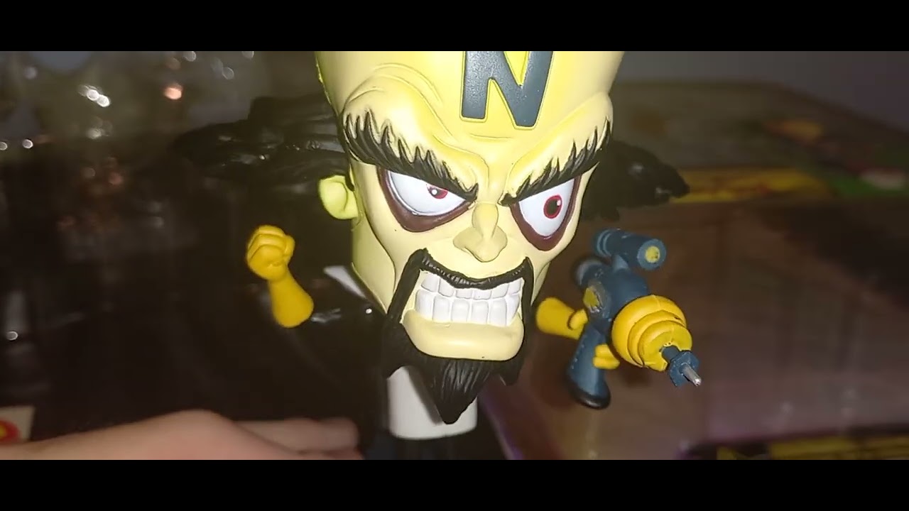 Crash Bandicoot Resaurus Figure Series 1 Dr. Neo Cortex Review By Jcamera