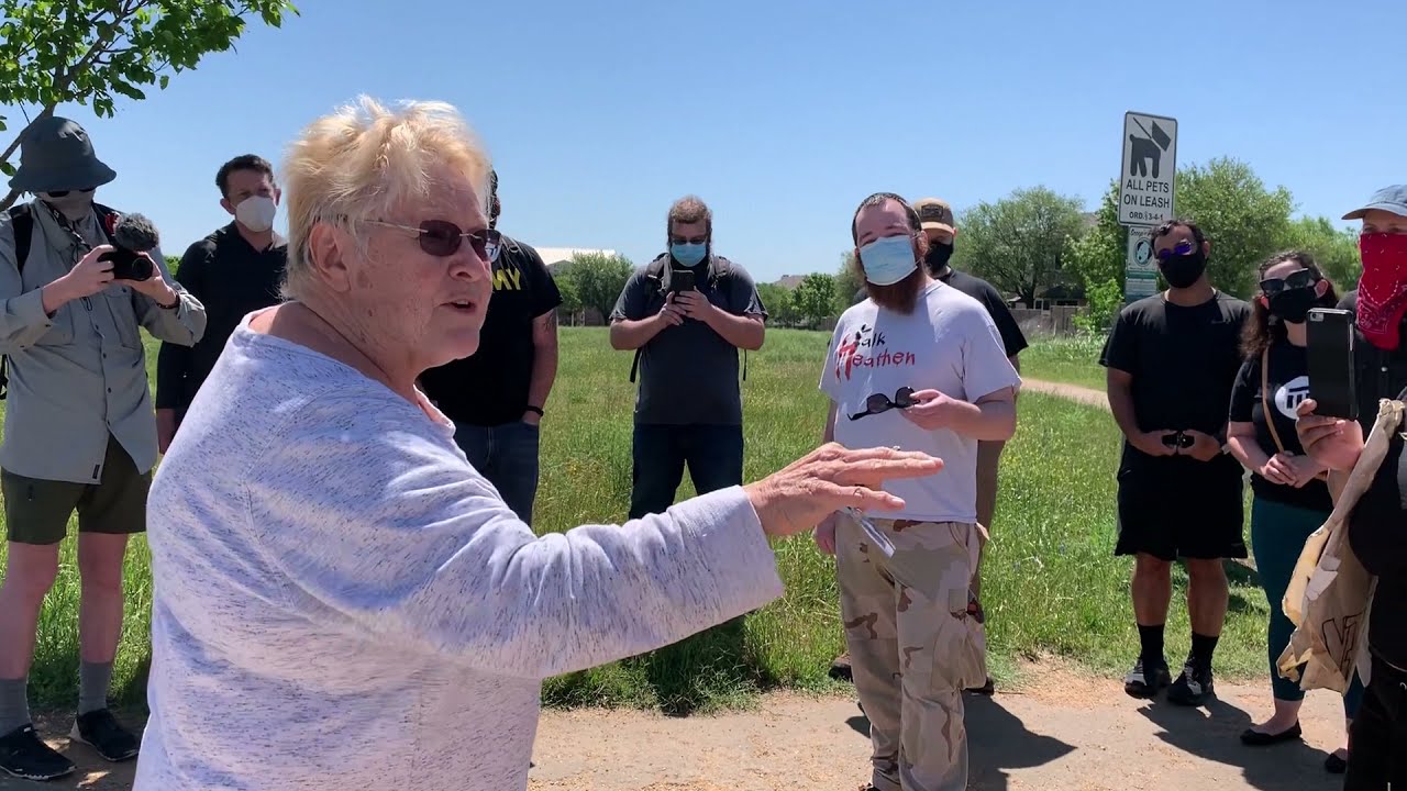 Woman confronts activists at Austin rally for Daunte Wright | FOX 7 Austin