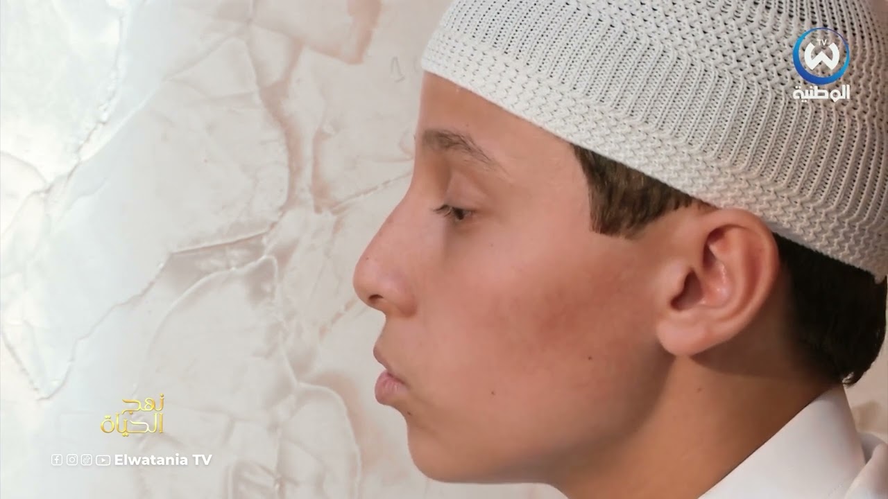 رغم صغر سنه..إسلام وبصوته الخاشع يبدع في أداء الآذان بالمقام الكرد الحزين