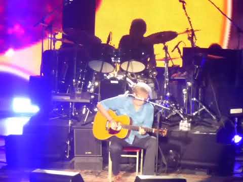 Eric Clapton Live at the Forum - 09/16/17 - Lay Down Sally