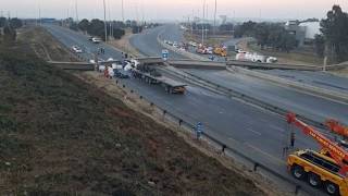 4 Injured In Bridge Collapse On N3 Highway Germiston 9 August 2017Videopictures