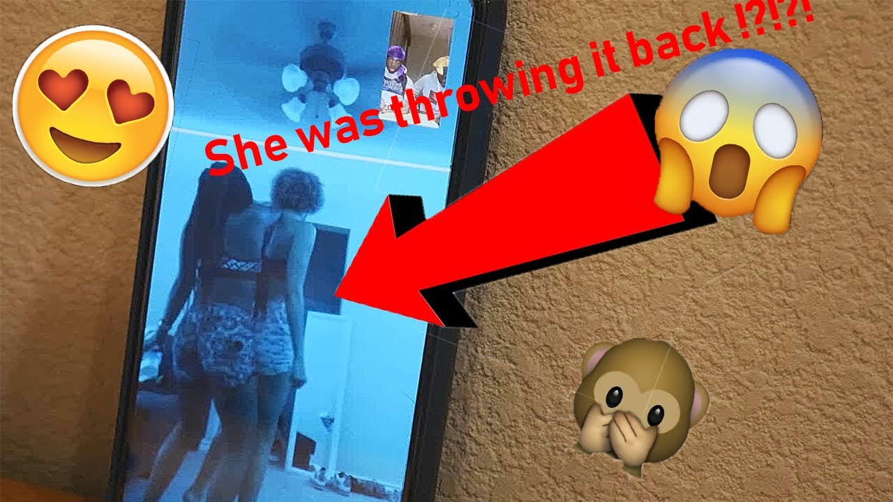 MONKEY APP GIRLS TWERK FOR SPLASHBROS ON FACETIME WE THINK Monkey app girls twerk for splashbros on facetime we think