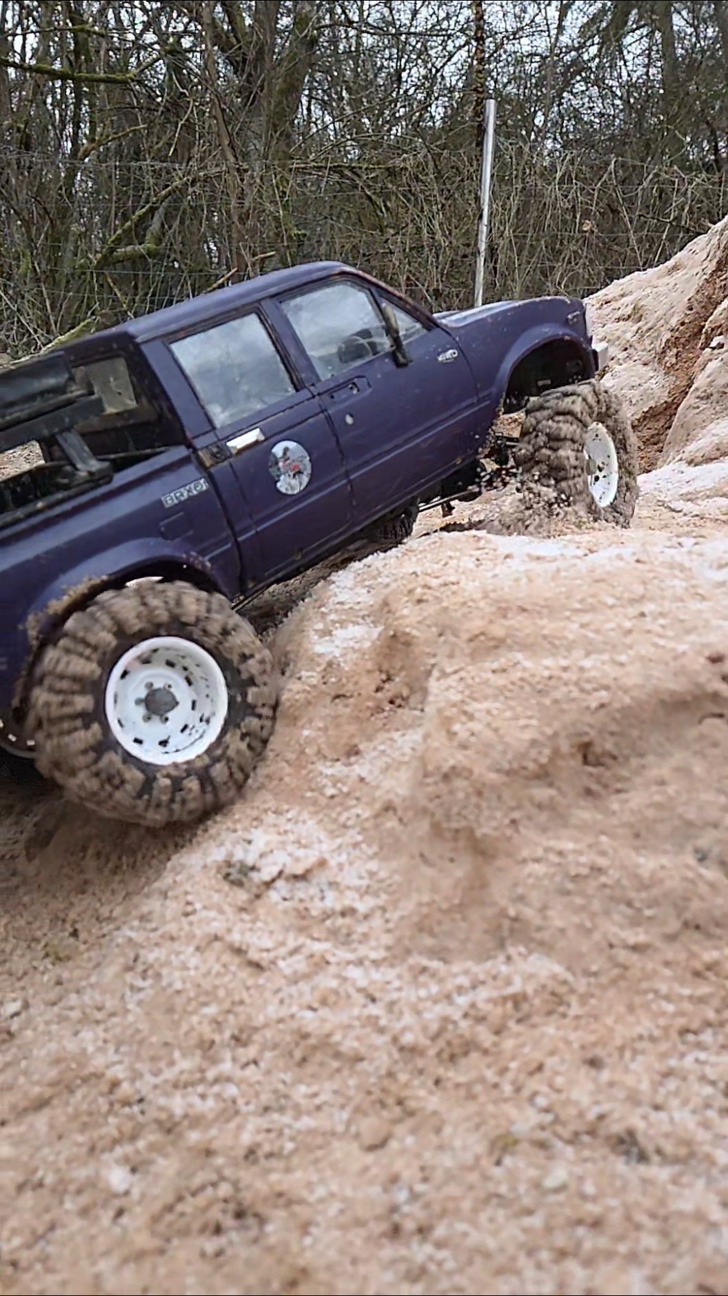 Toyota Hilux 1/10 RC Pickup 4x4 Truck - YouTube
