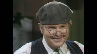 5D)Benny Hill - The Naughty Early Years: Ep 8 (1972 to 1974): Set 2 Vol 2.