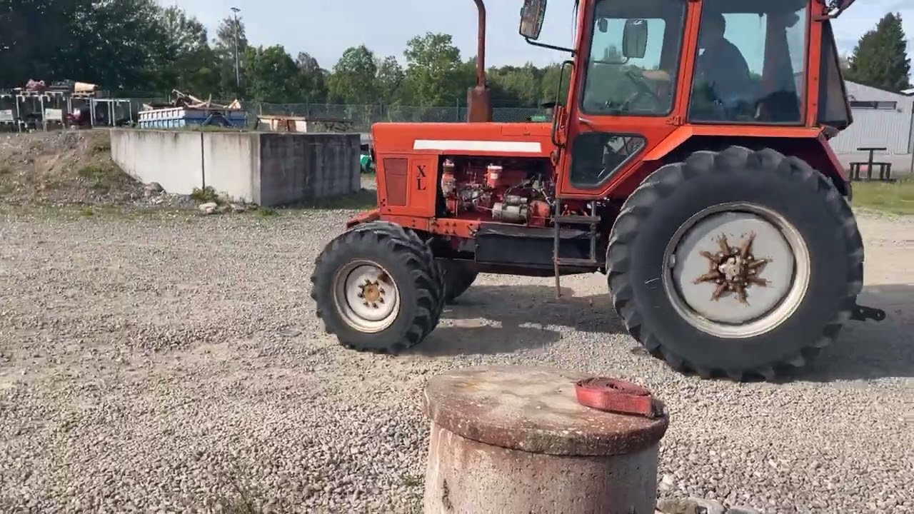 Traktor BELARUS MTZ 562