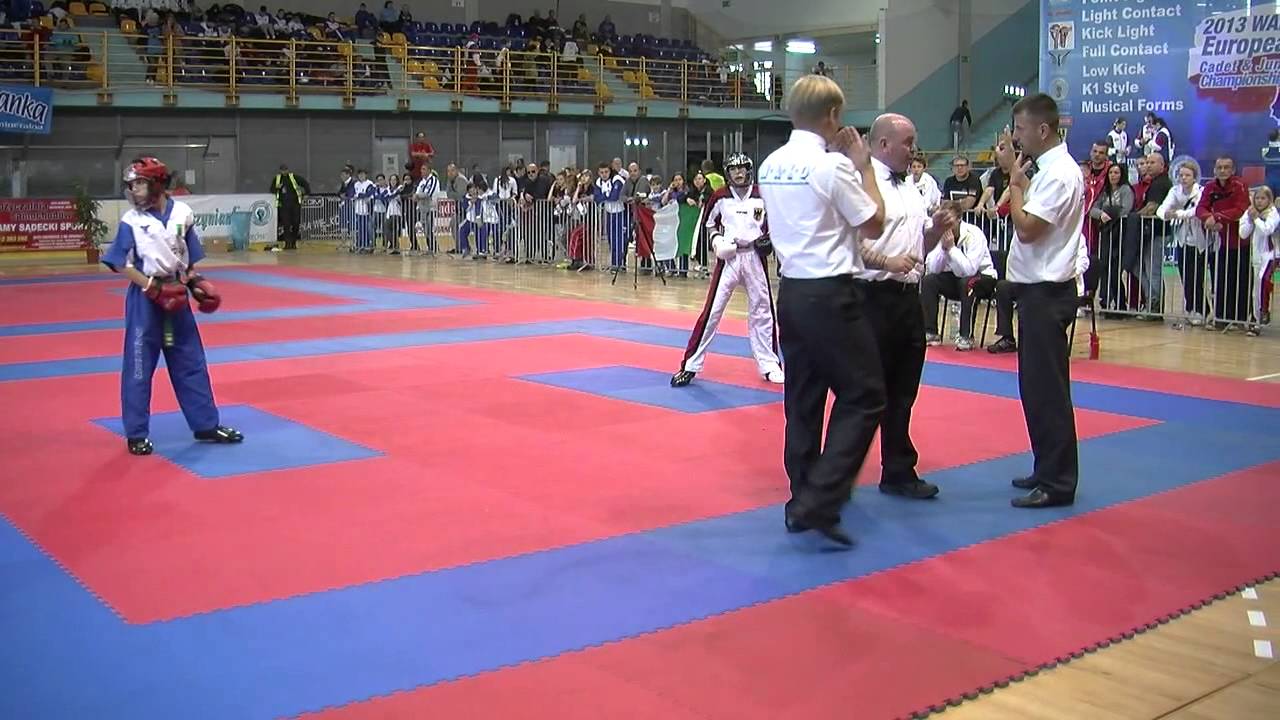 Gaia Visentin v Anne Helmboldt WAKO Junior European Championships 2013