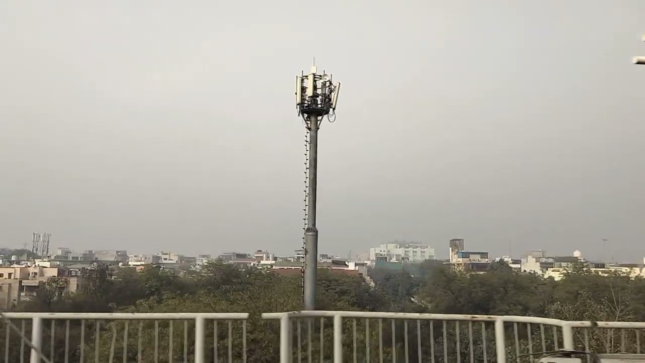 Pollution kaise dikhta h delhi metro se 
