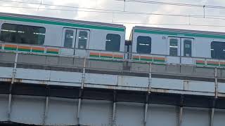 JR東日本E231系1000番台横コツK-42編成+E233系3000番台横コツE-72編成併結編成1587E上野東京ライン・東海道線普通小田原行き上野駅前通過