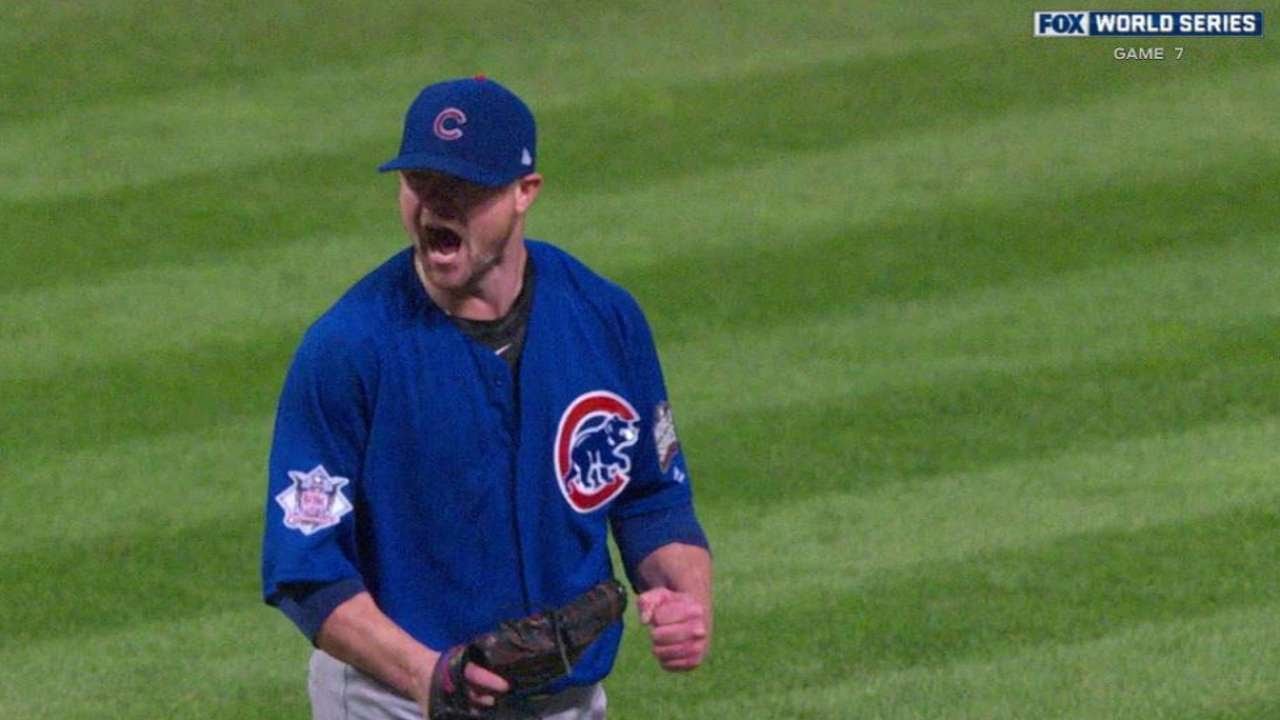 WS2016 Gm7: Lester fans Kipnis to end the 7th