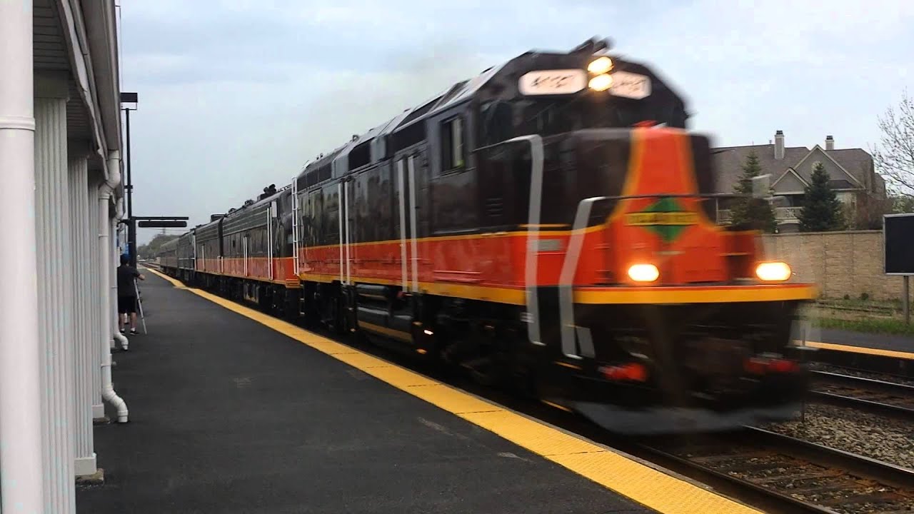 Iowa Pacific heading home from Wiscosin with 3 x E-Units