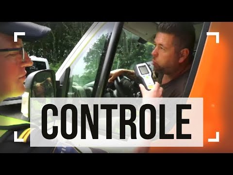 Rob is getuige van een bijzondere politiecontrole - RTV Noord