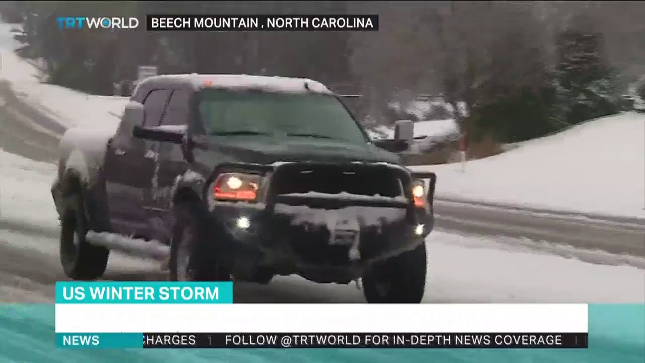 Snowstorm wreaks havoc in US southeast - YouTube