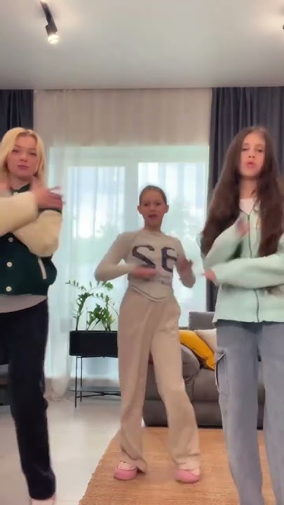 💃🏼👯‍♀️ #amelka #амелька #амелькакарамелька - YouTube