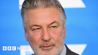 Alec Baldwin formally charged with involuntary manslaughter in Rust shooting – BBC News