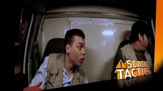 Alien Roadblock -  Alien | Scare Tactics
