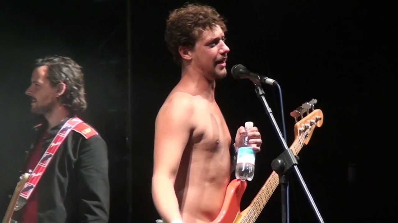 Ministri - Noi Fuori, live@Trescore Balneario (BG), 25.08.2011 (HD)