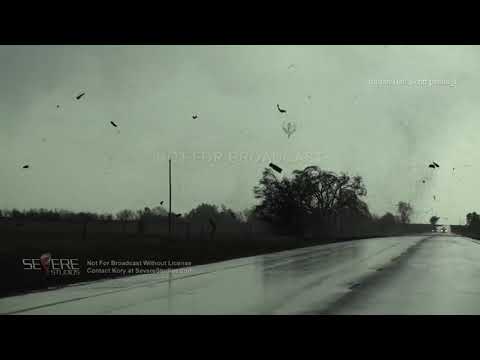 Elmo KS Tornado crosses road 4-29-2022