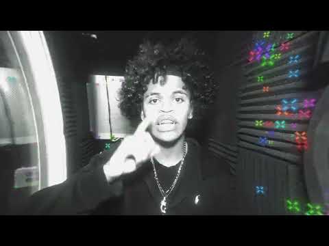 TN Quincy - “PIVOT”(One Mic Freestyle)