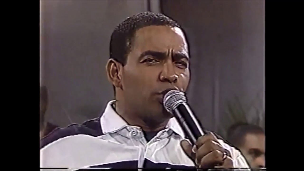 Y AHORA BAILA  MANOLIN EL MEDICO DE LA SALSA RECORDANDO