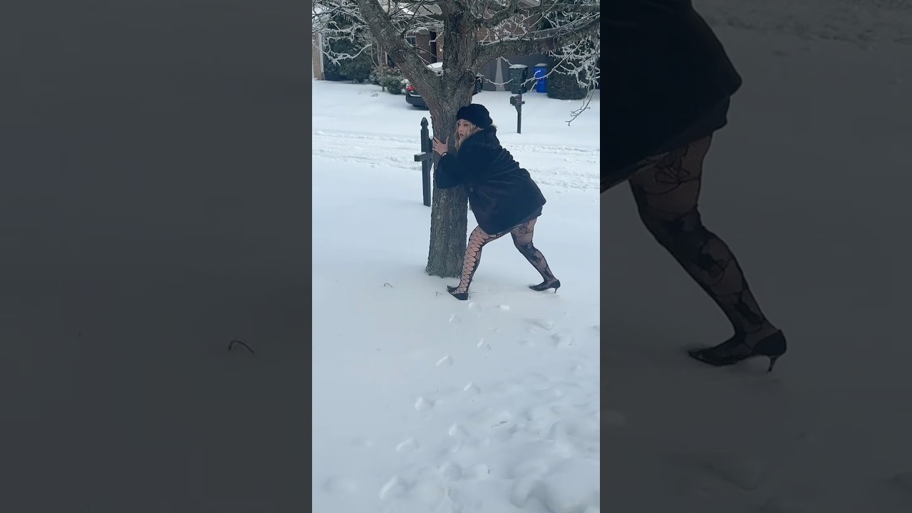 Instagram vs Reality: snow edition ❄️😂😭 