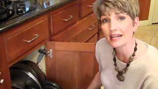 Organizing Pots & Pans | Clutter Video Tip