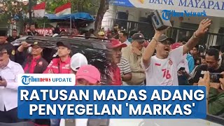 Ratusan Anggota Madas Adang Penyegelan 'Markas' Ormas di Surabaya hingga Juru Sita PN Dicegat