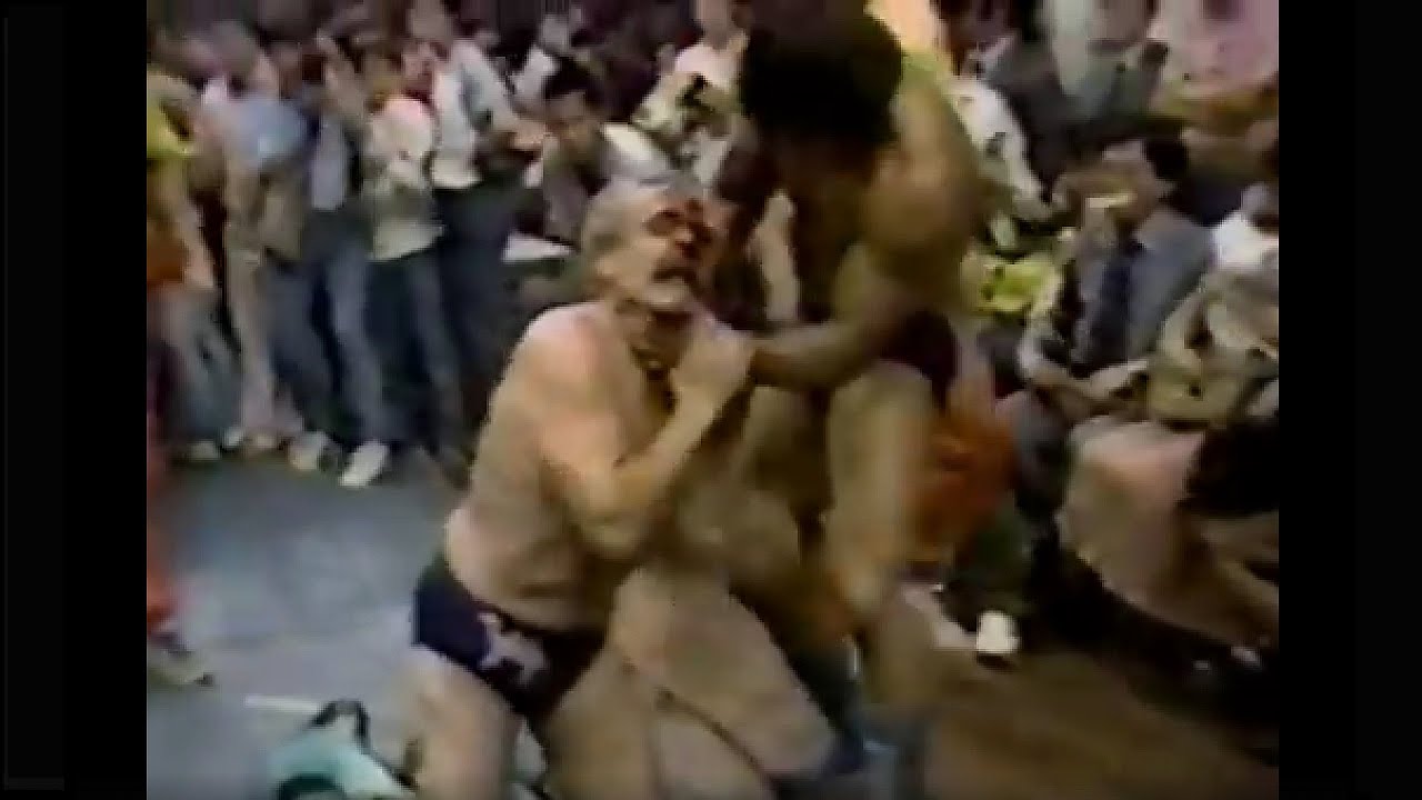 Ricky Steamboat vs The Sheik 1981 06 11