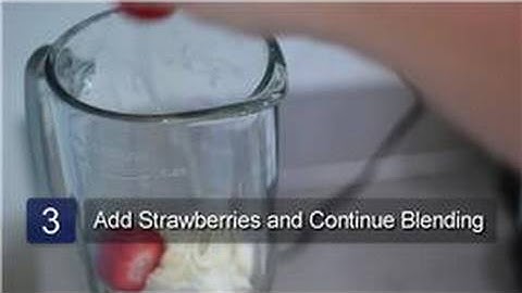 Smoothies : How to Make a Smoothie With a Blender