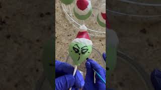 Grinch Cake Pops - Start to Finish! #cakepops #grinch #christmas #baking