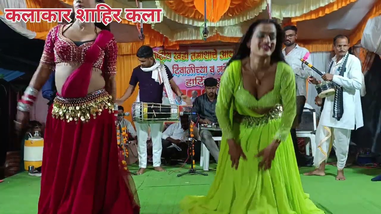 ढोलक मास्टर आदी काले बेंजो मास्टर मयूर मसराम डांसर सोन्या सोनु एवं साथी संगीतमय जुगलबंदी मु मौदा