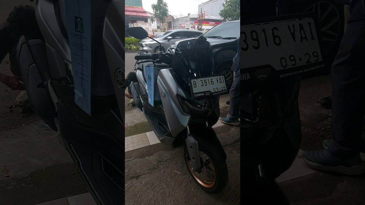 Nmax Turbo.. Box Shad SH40 Alu Cover.. Bracket Shad Original..