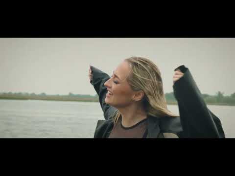 Запрем'єримо. Тіна Петрів з піснею &laquo;Берег любові&raquo;