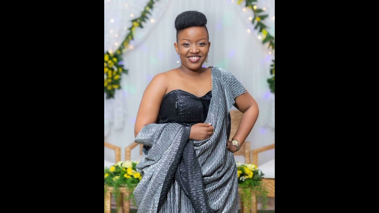 Rwanda and Burundi traditional dress for women,(MUSHANANA)